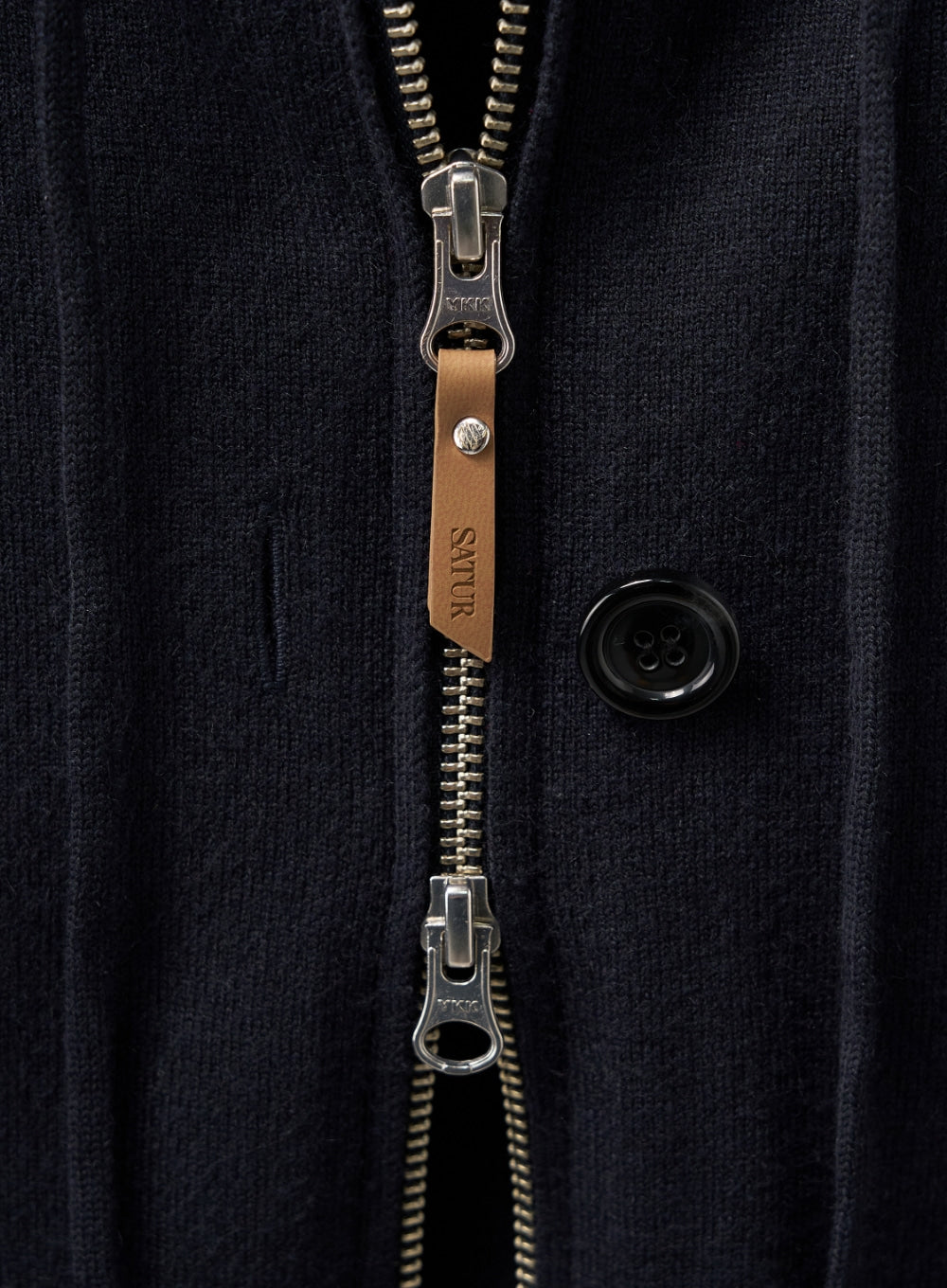 (W) Classic Knit Hood Zip-up