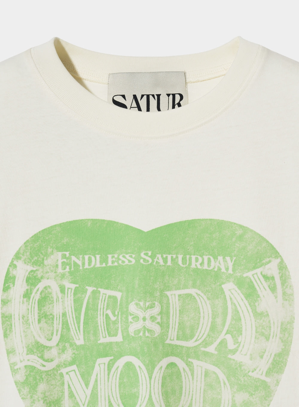(W) Saturday Retro Mood Graphic T-shirts