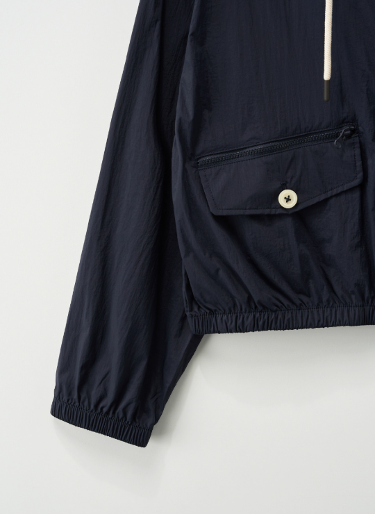 (W) Cropped Hood Wind Jacket