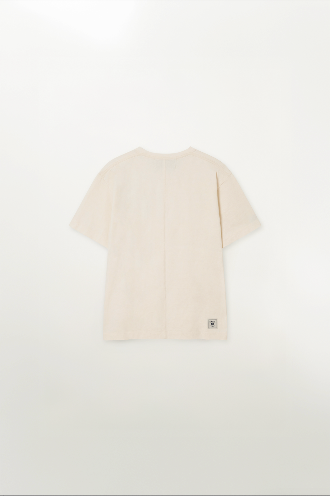 (U) Satur Font Small Logo T-shirt