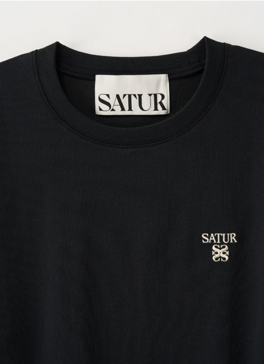 (U) Loren Classic Logo T-shirt