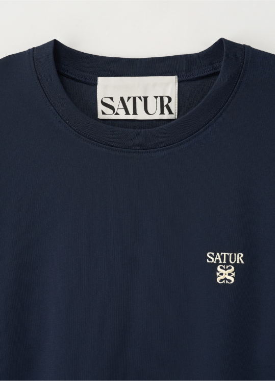(U) Loren Classic Logo T-shirt