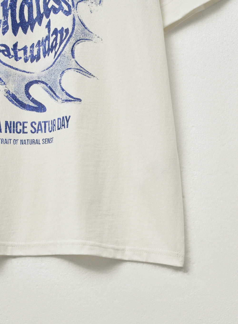 (M) Sun Retro Graphic T-shirts