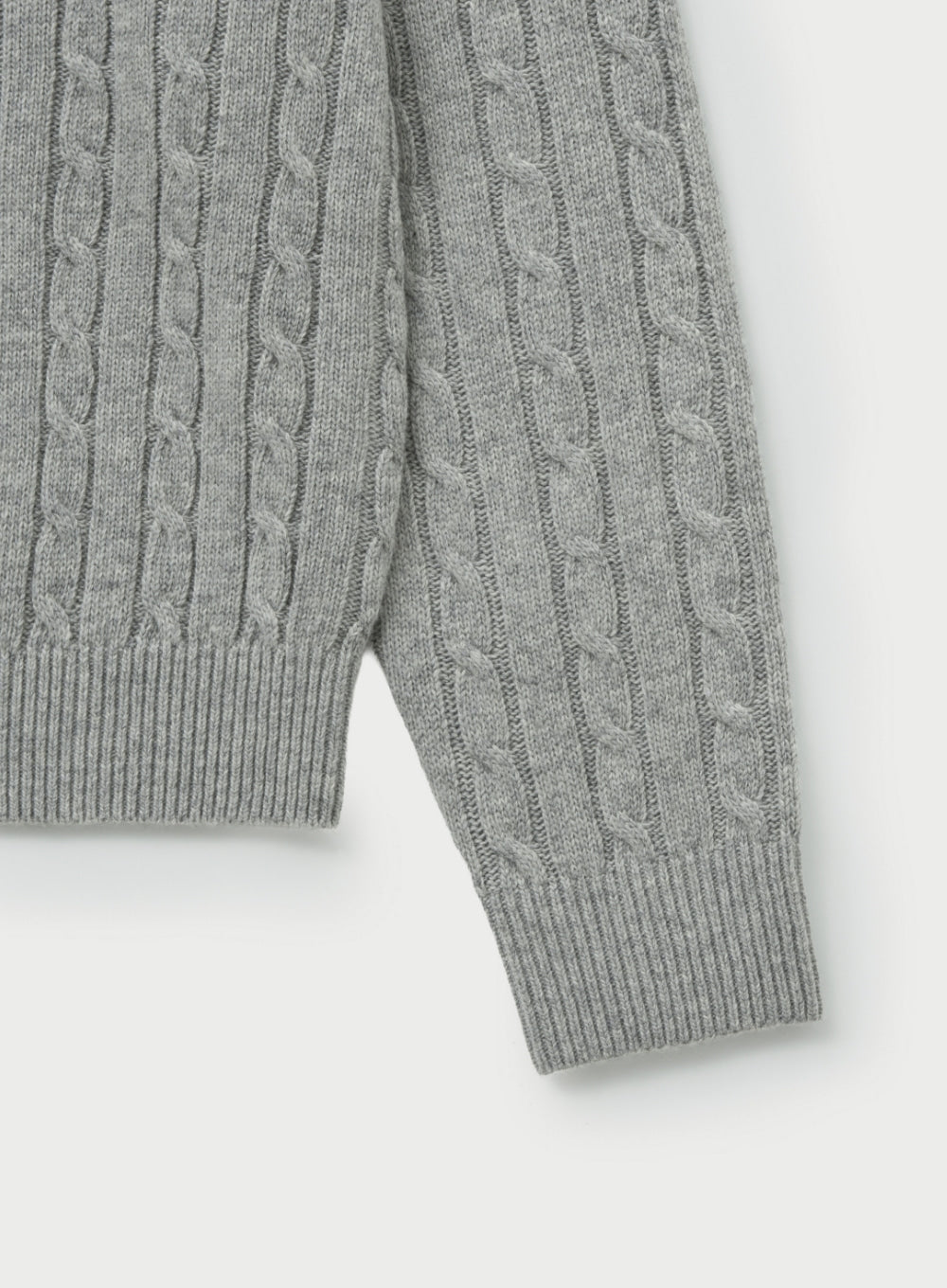 (U) Wool blend cable knit