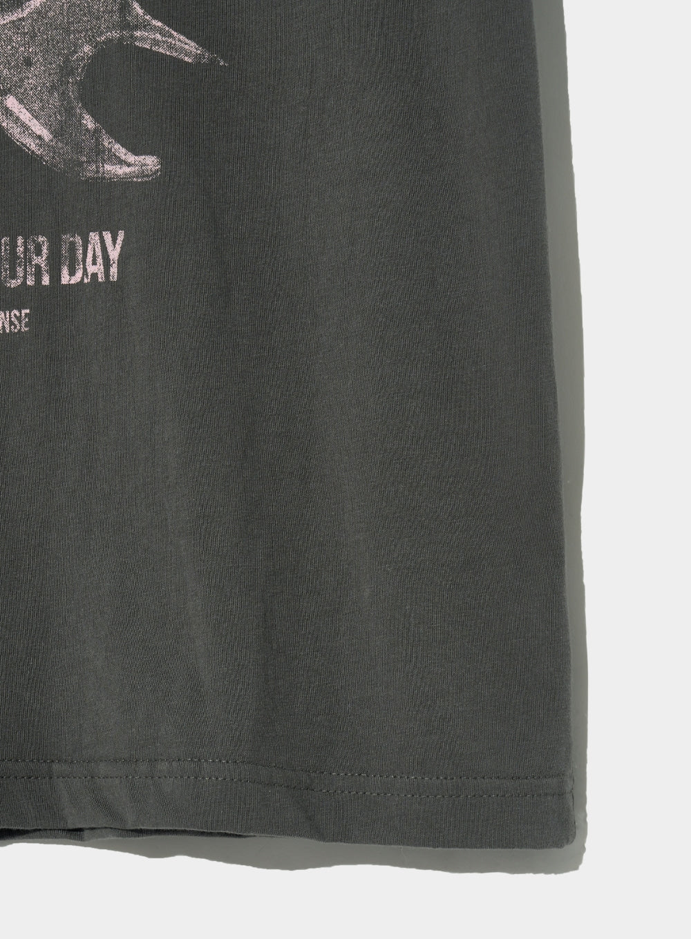 (M) Sun Retro Graphic T-shirts