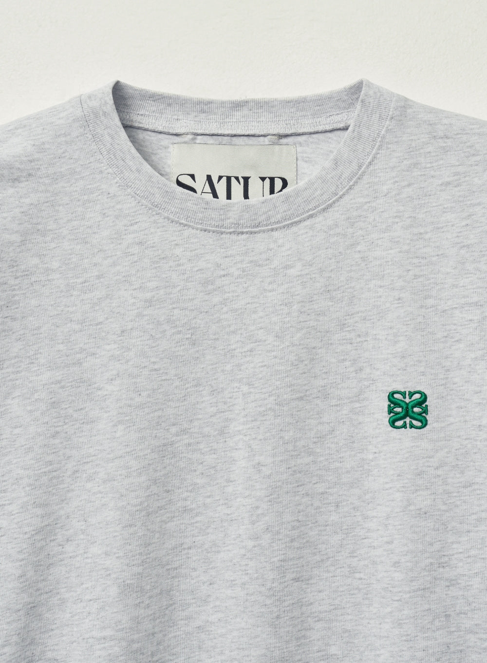(W) Classic Small Logo T-shirt