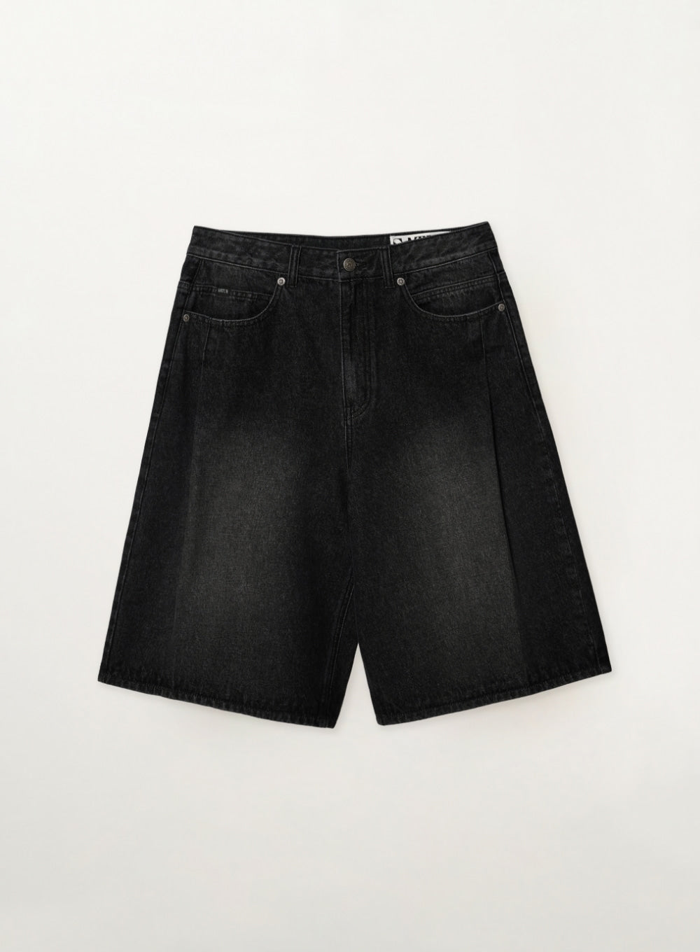 (U) Pleats Bermuda Washed Denim Shorts