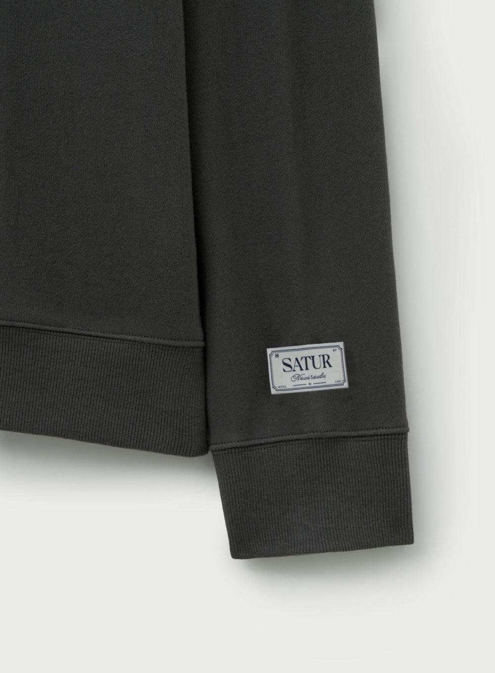 (U) Satur Angel Sweatshirt