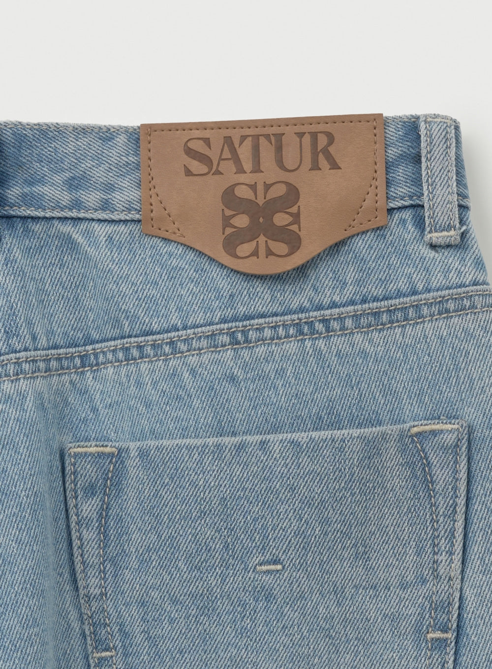 (W) Semi Loose Boots Cut Washed Denim Pants