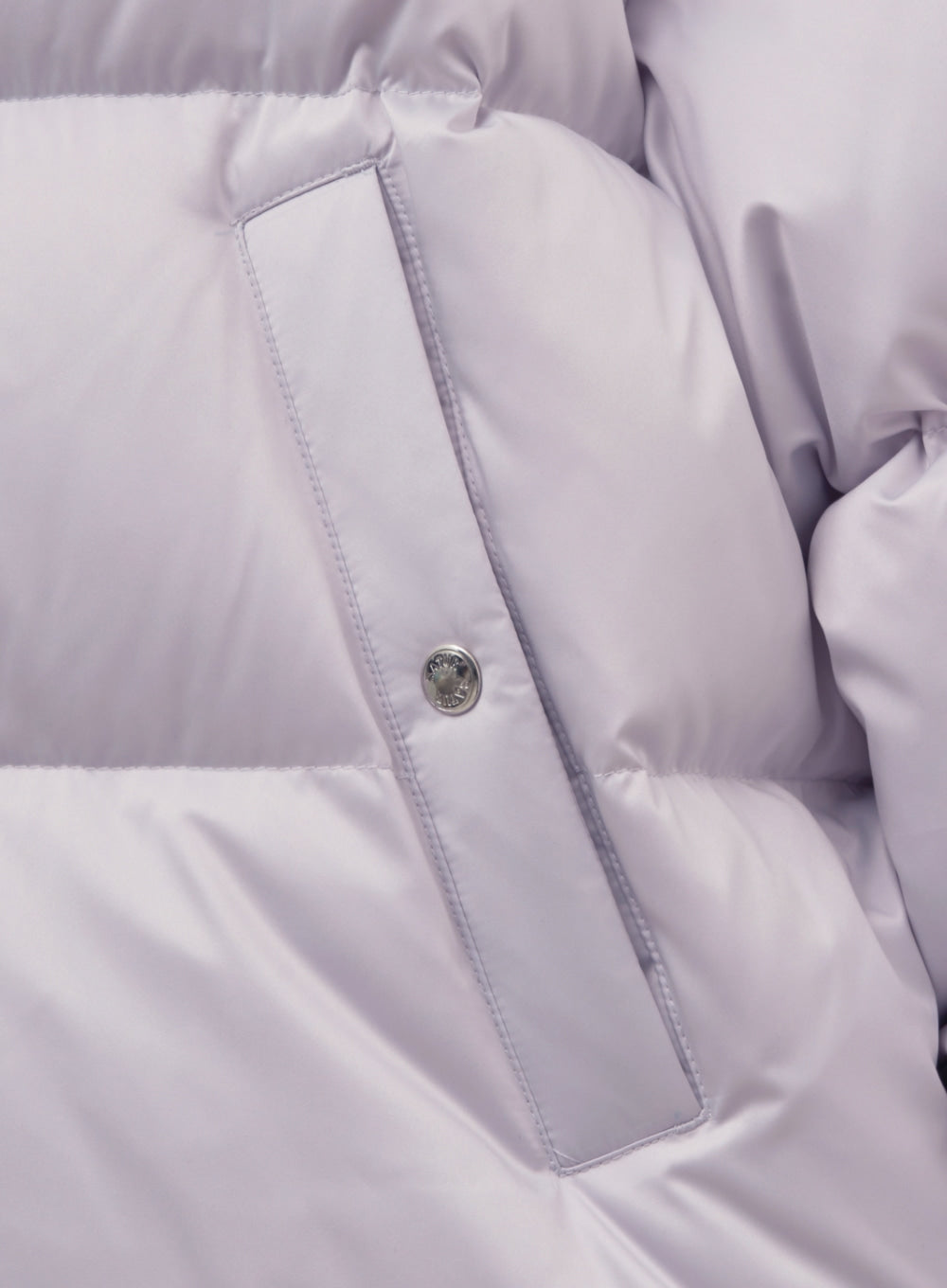 (W) Essential Stand Neck Cropped Down Jacket