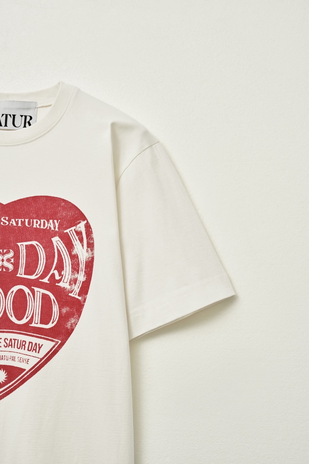 (M) Saturday Retro Mood Graphic T-shirts
