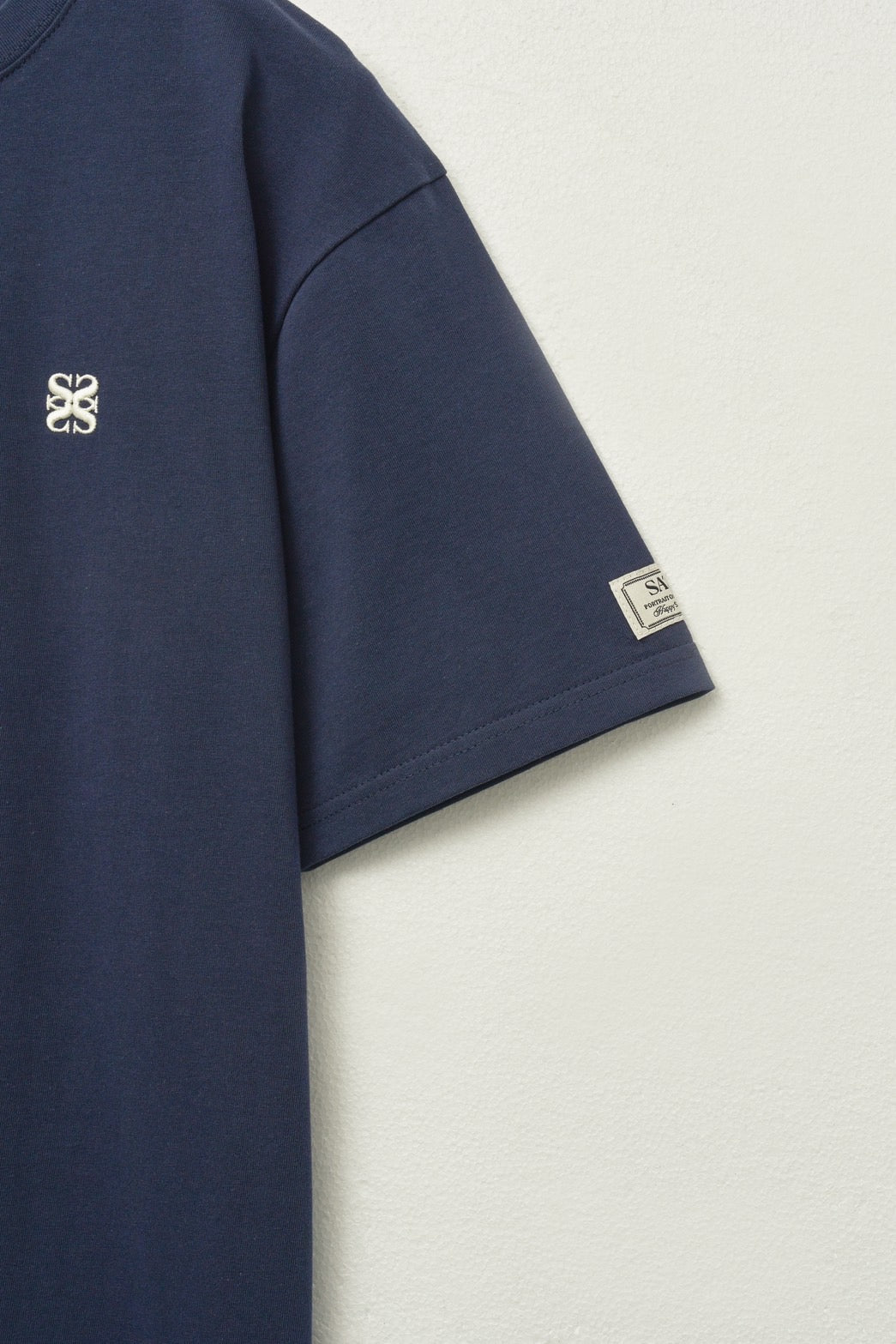 (M) Classic Small Logo T-shirt