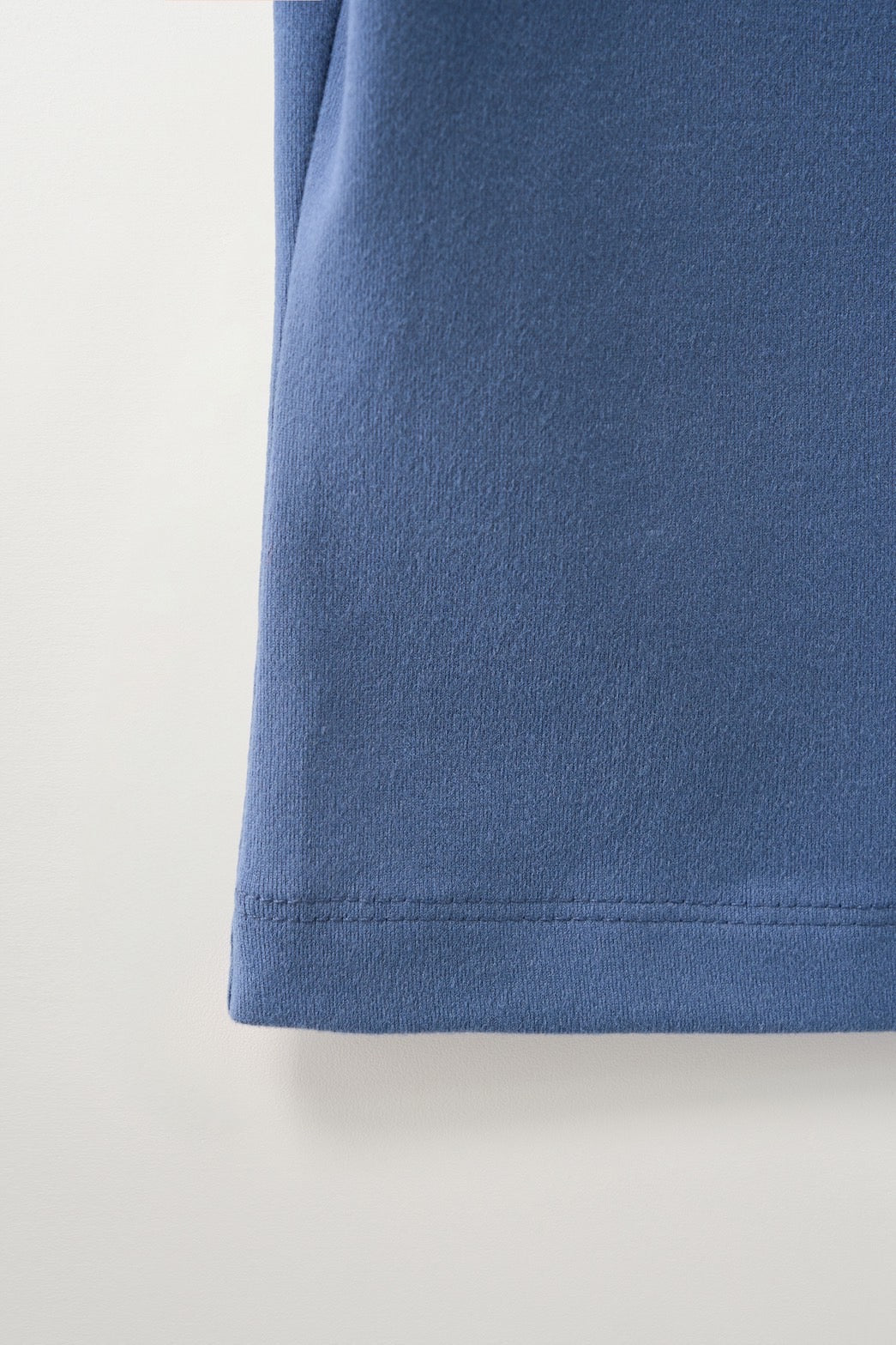 (W) Essential Basic Logo T-shirt