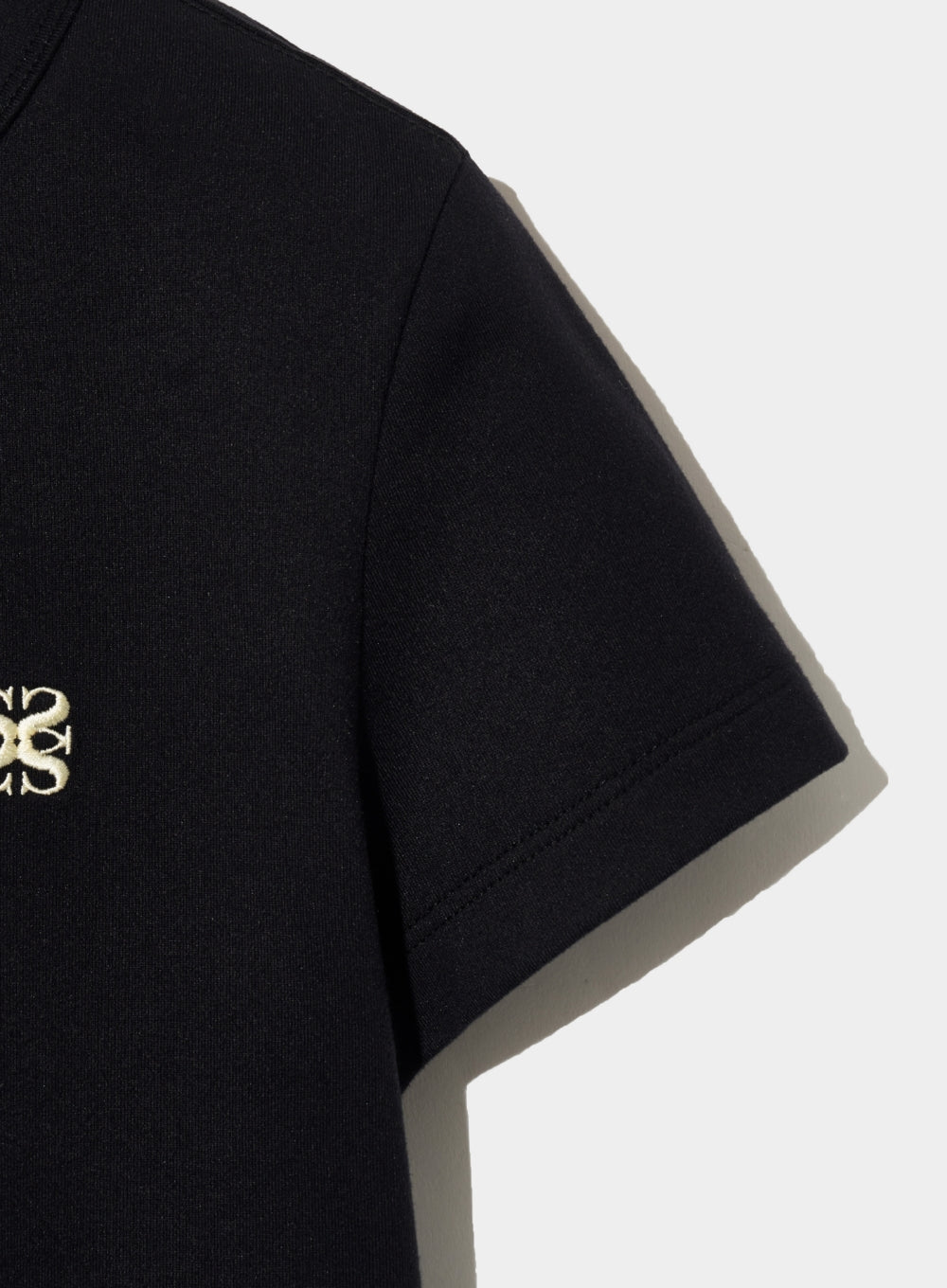 (W) Essential Basic Logo T-shirt