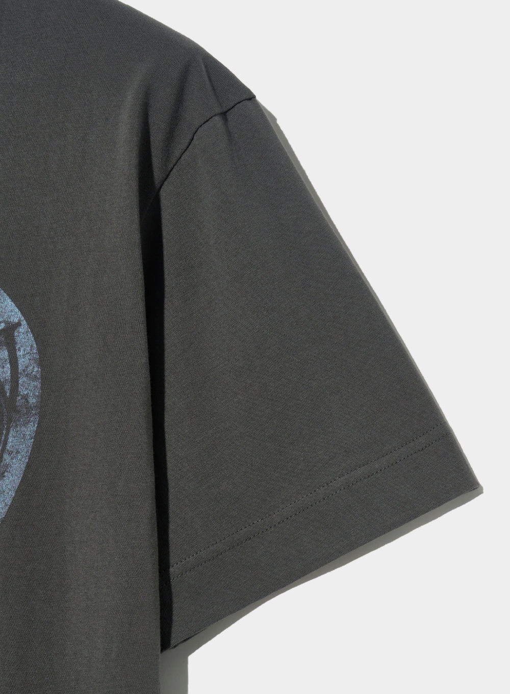 (W) Saturday Retro Mood Graphic T-shirts