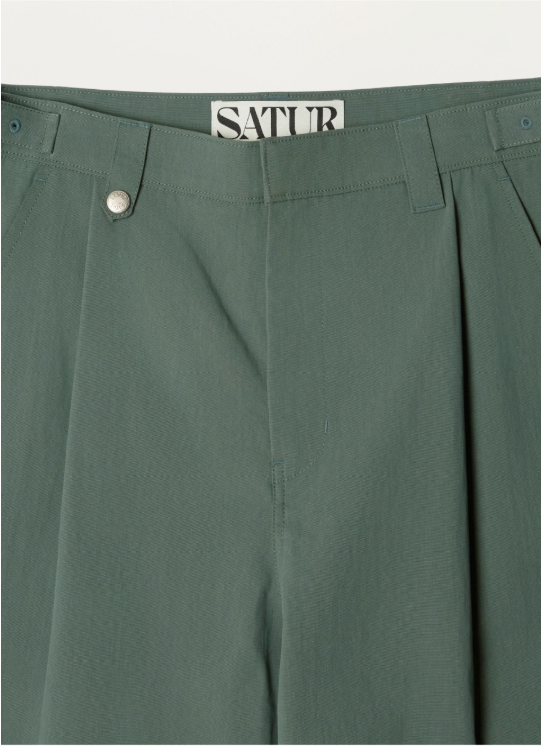 (M) Classic Chino Pants