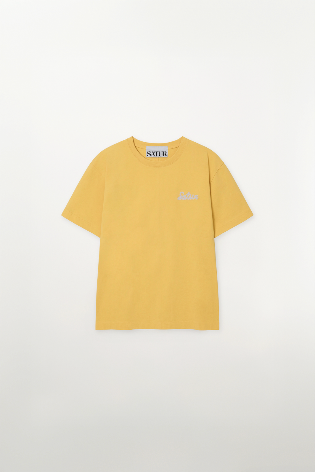 (U) Satur Font Small Logo T-shirt