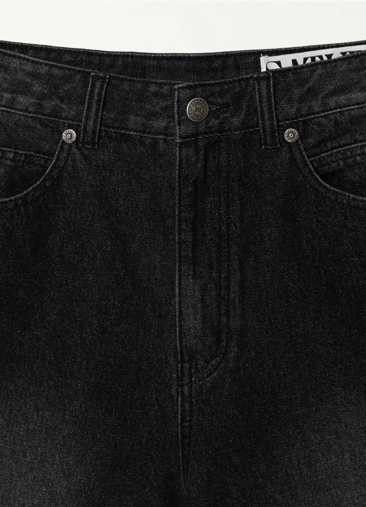 (U) Pleats Bermuda Washed Denim Shorts