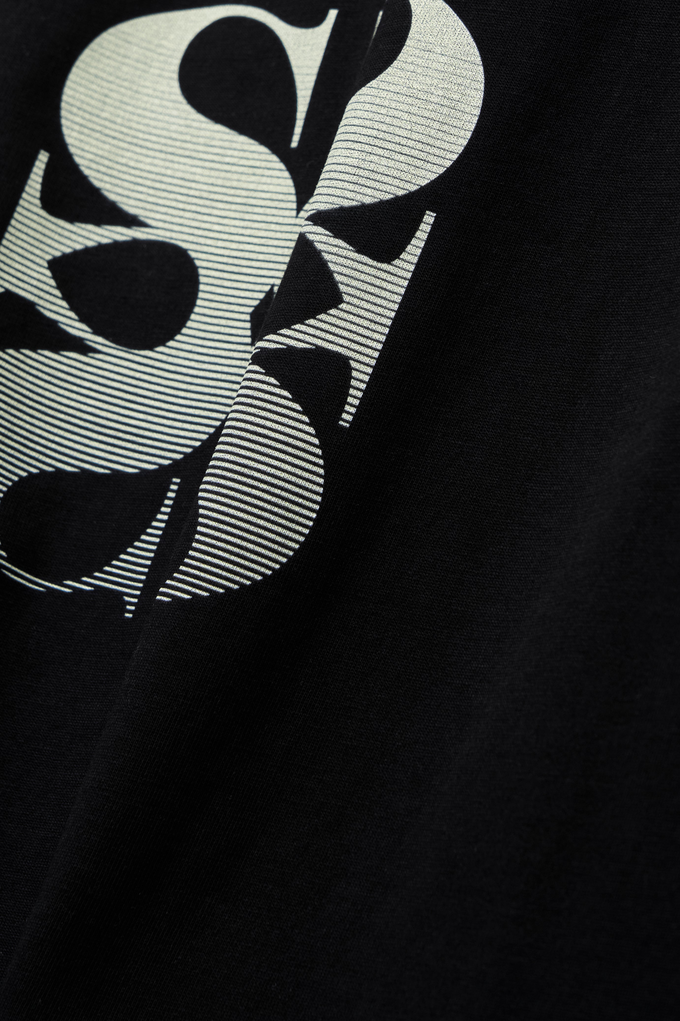 (U) Gradient Big Logo Embroidery T-shirt