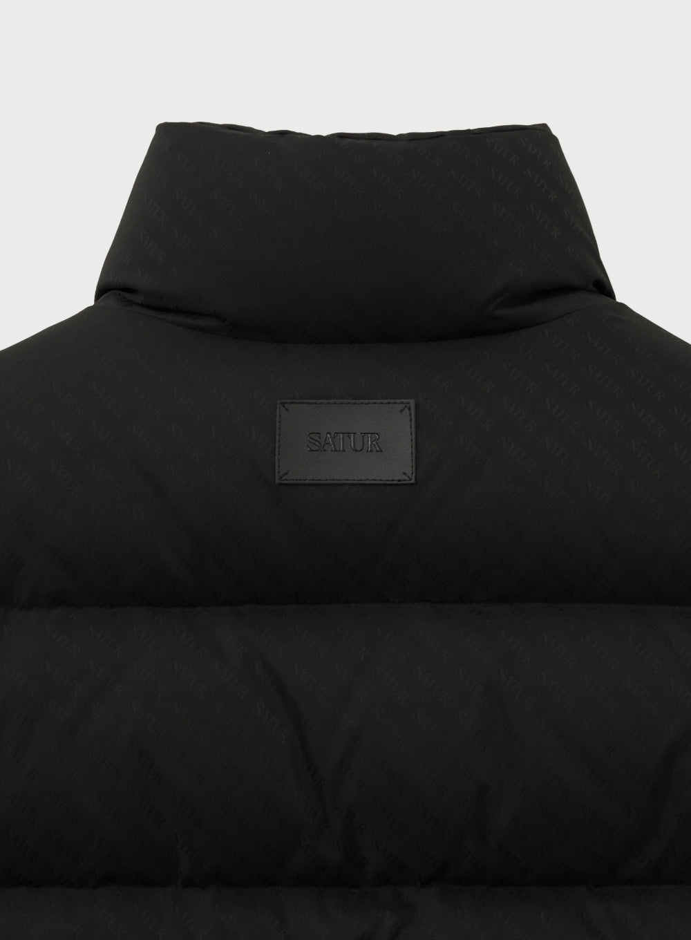 (W) Essential Stand Neck Cropped Down Jacket