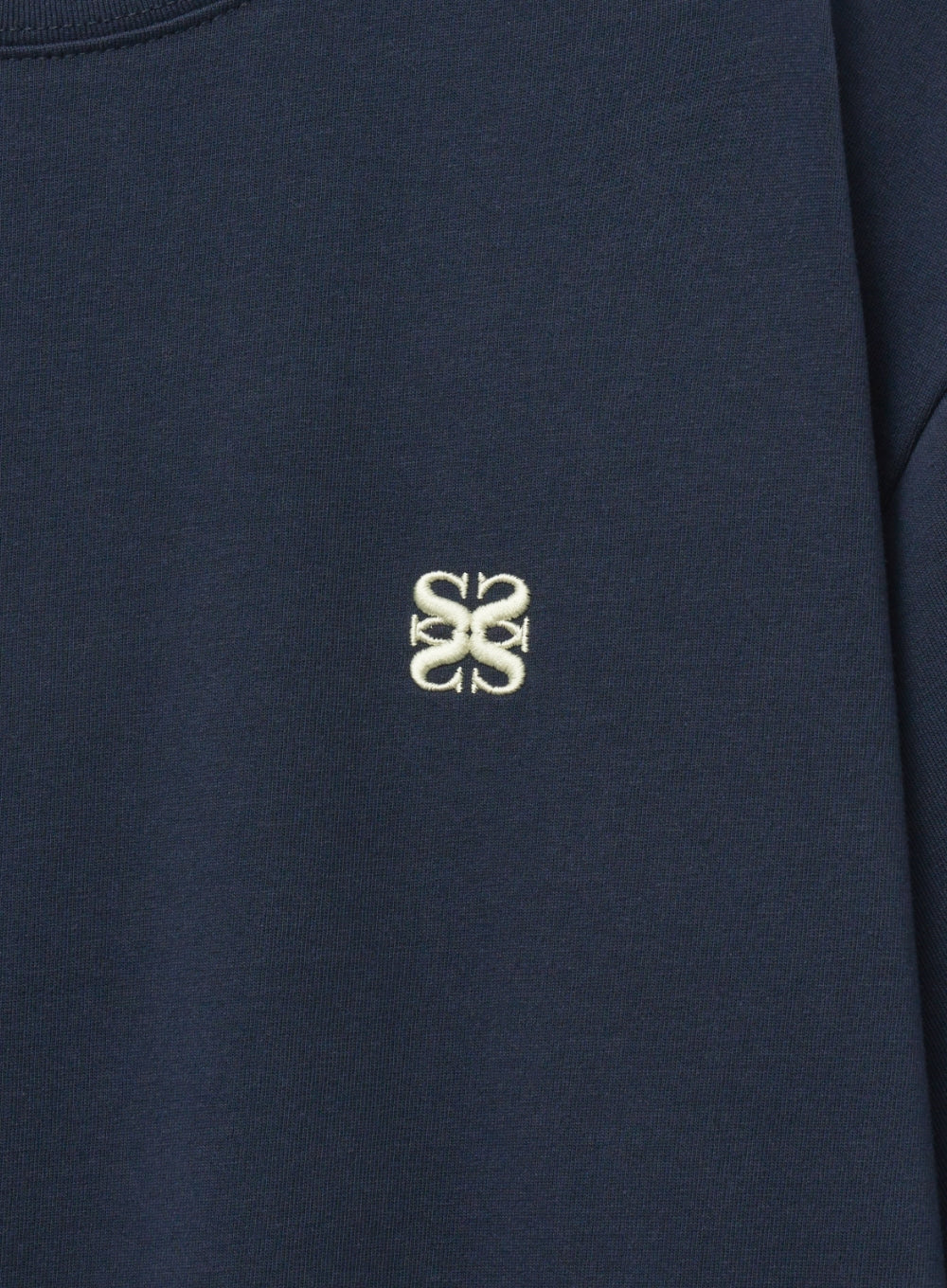 (W) Classic Small Logo T-shirt