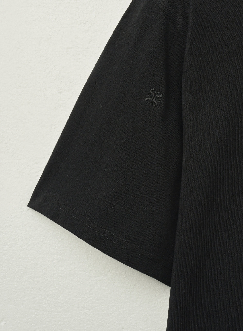 (W) Classic Logo T-shirt
