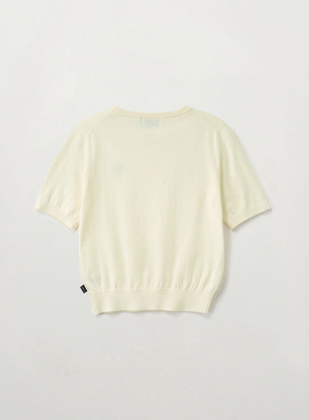 WOMAN-TOP