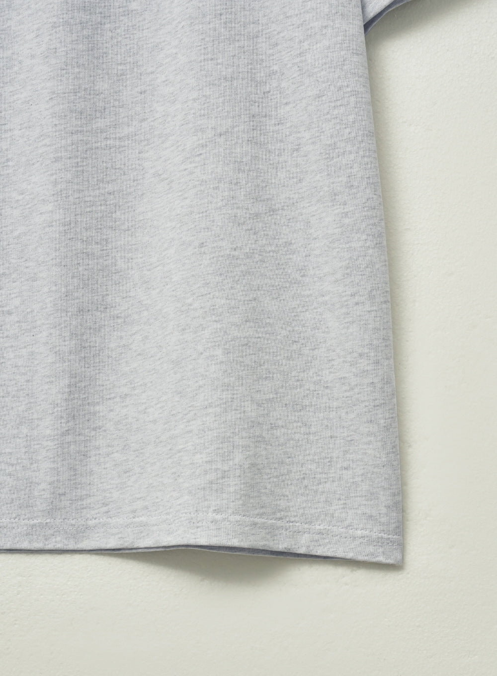 (W) Classic Small Logo T-shirt