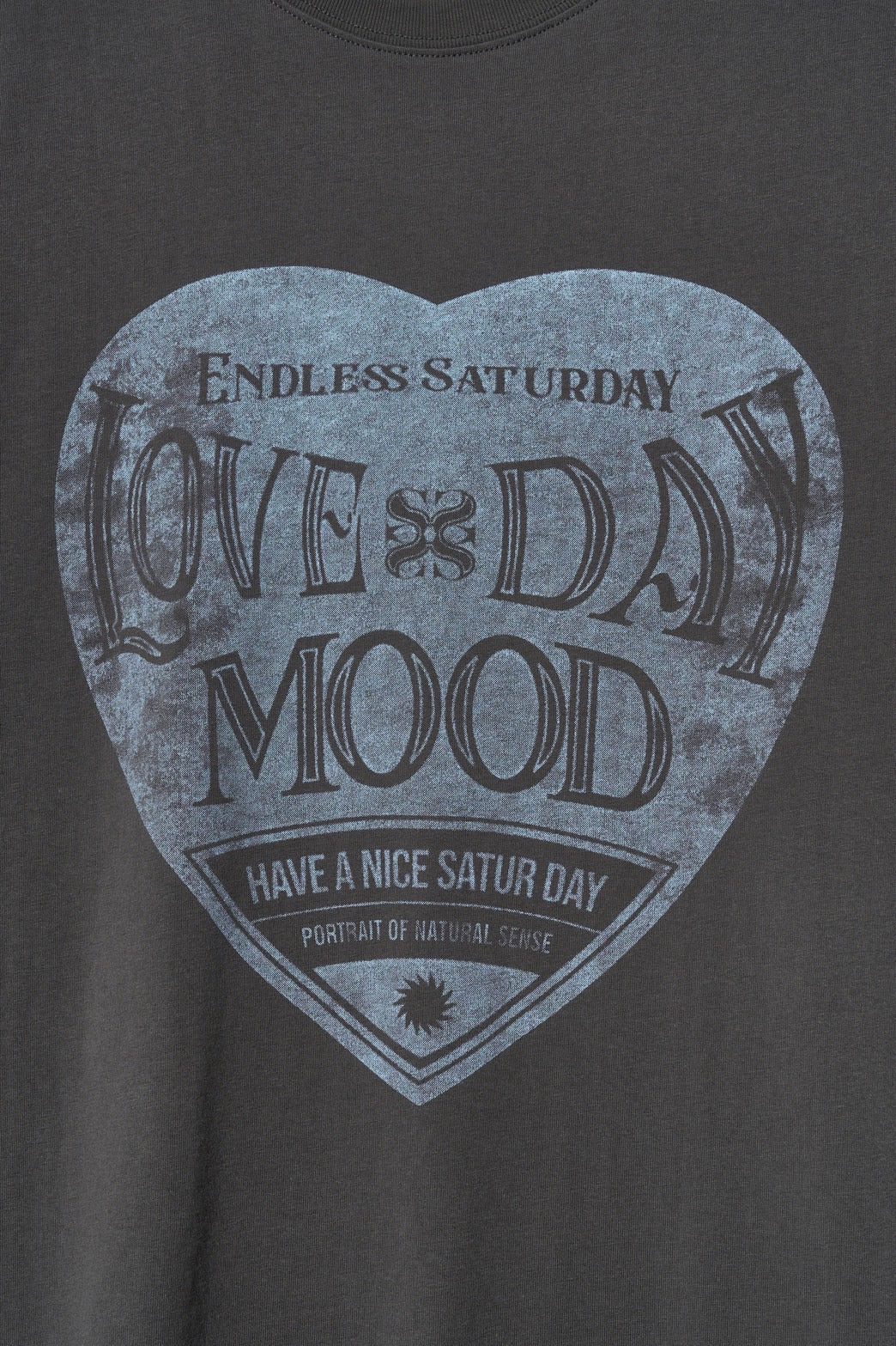 (M) Saturday Retro Mood Graphic T-shirts