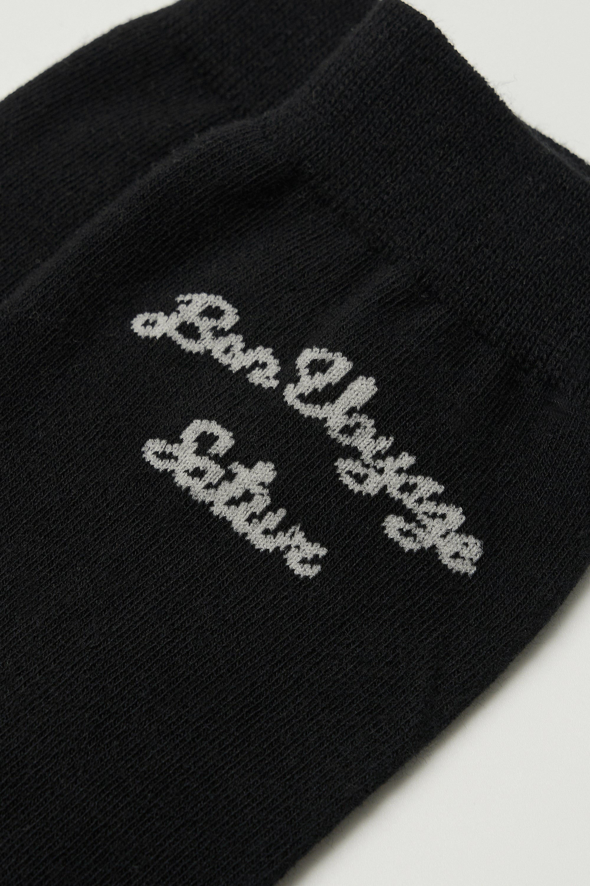 Plain Bon Voyage Socks
