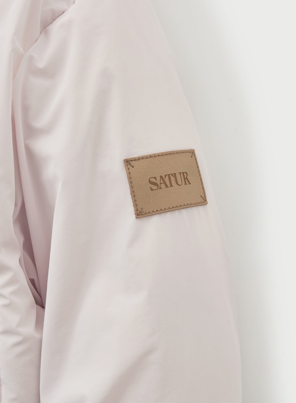 (W) Tuck Detail Cropped Down Jacket