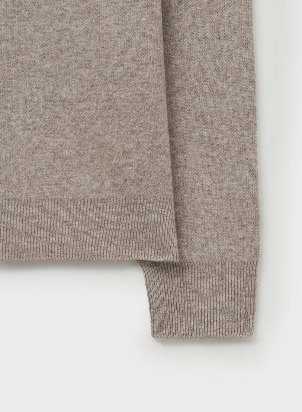 U) Basic Logo Jacquard Knit